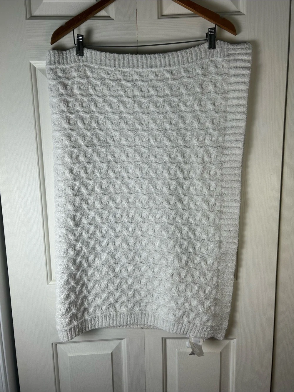Novogratz Cable Sweater Knit Baby Blanket White Chenille Soft Security Lovey